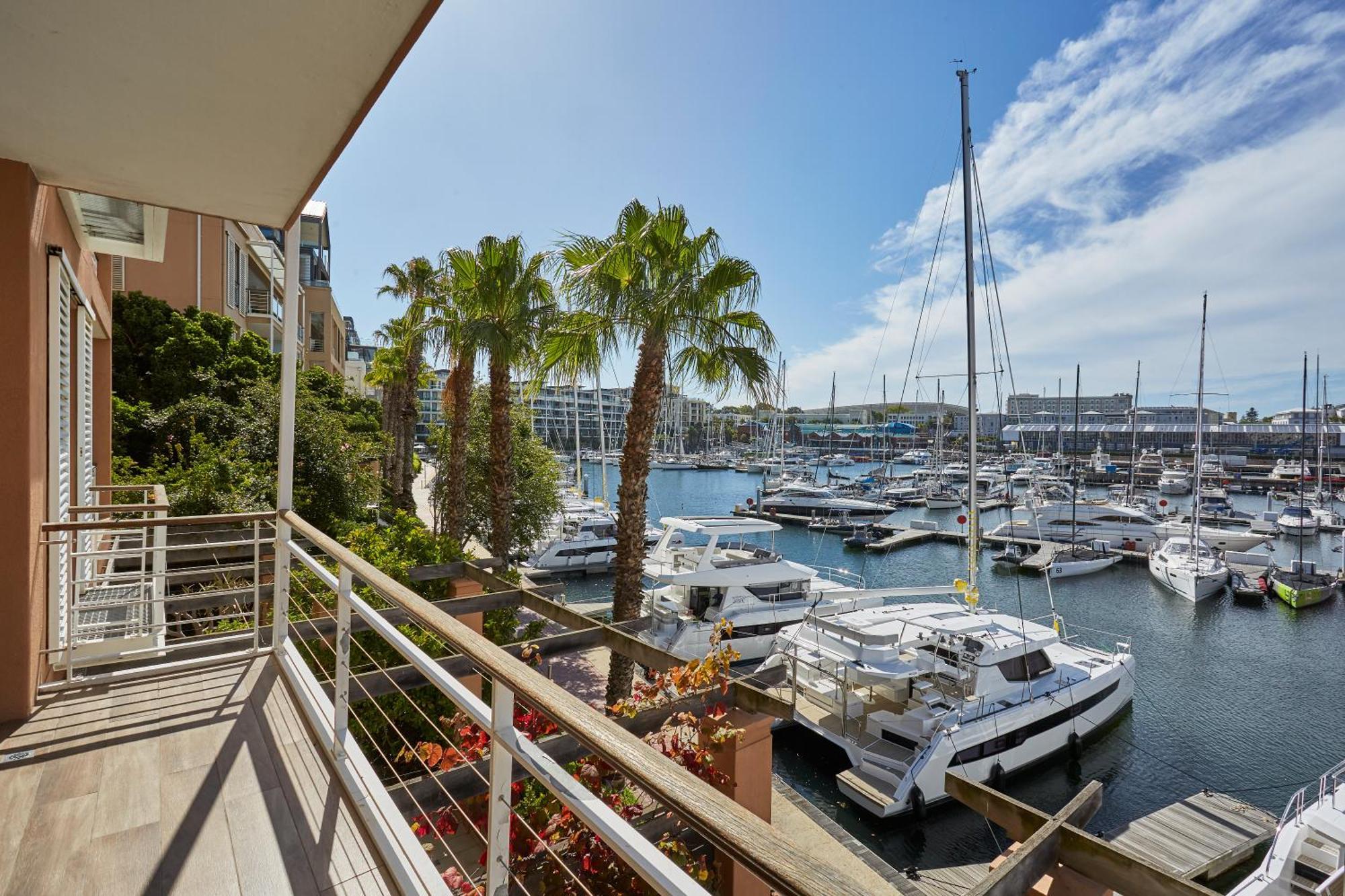 Parama 102 Cape Town Exterior photo