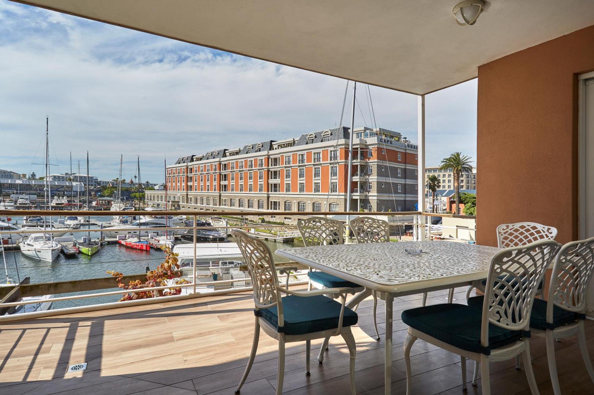 Parama 102 Cape Town Exterior photo