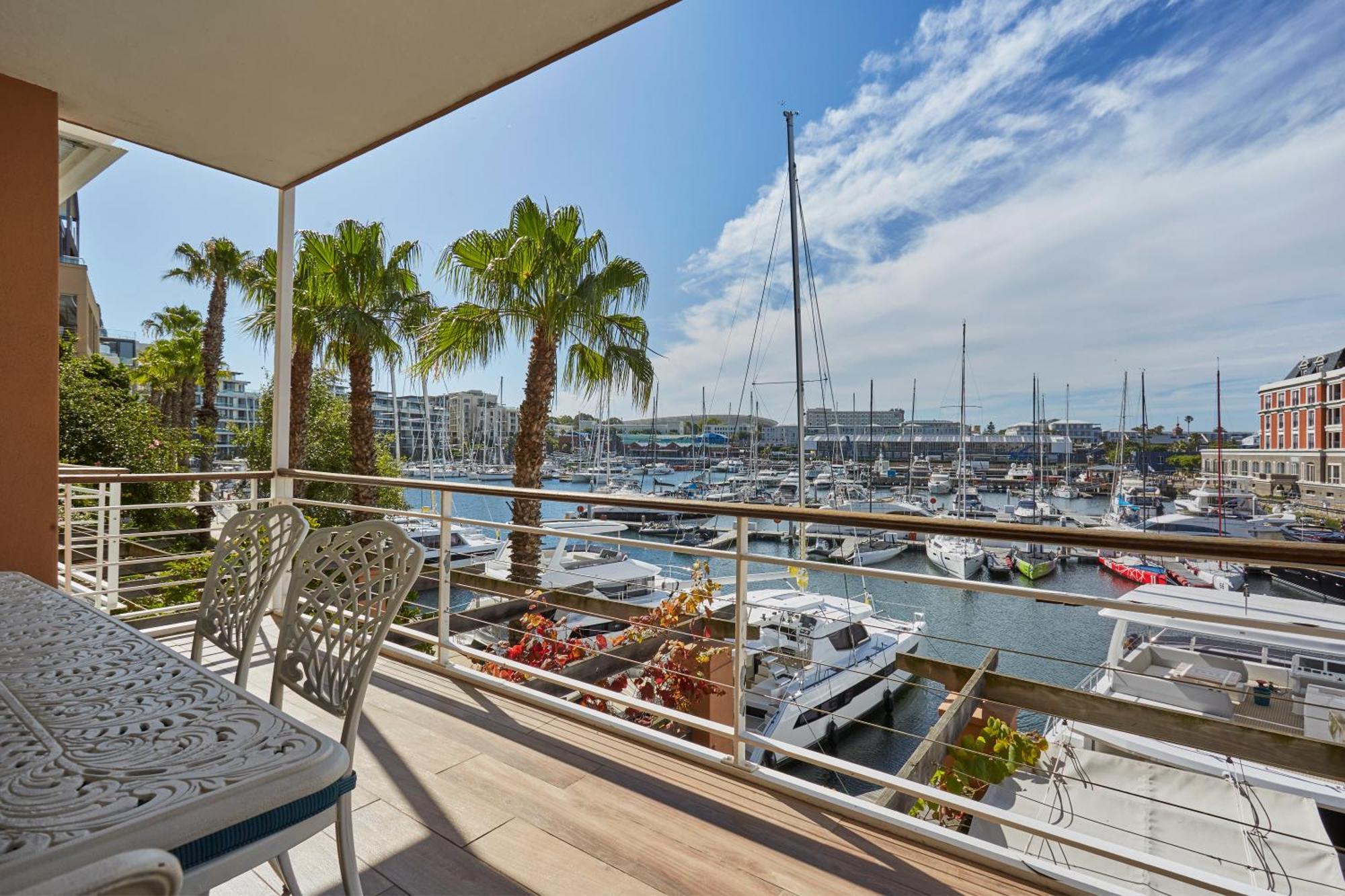 Parama 102 Cape Town Exterior photo